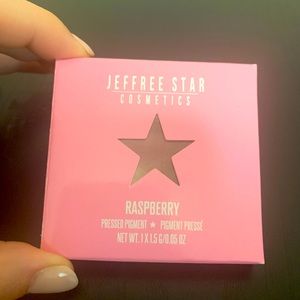 Jeffree Star Artistry Single Raspberry